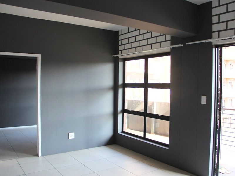 Apartment For Sale in Braamfontein Werf - Photo 5