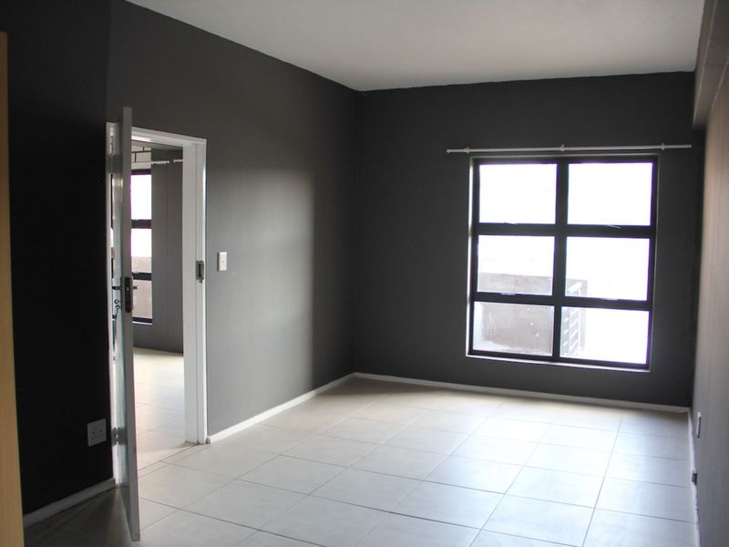 Apartment For Sale in Braamfontein Werf - Photo 7
