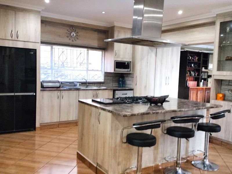 House For Sale in Breaunanda - Photo 3