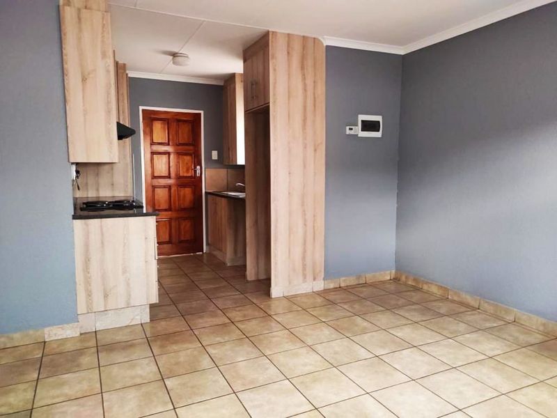 House For Sale in Albertsdal - Photo 3