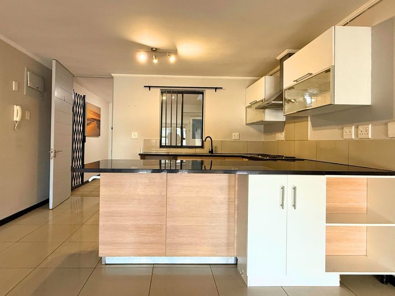 Apartment For Sale in Gansbaai Central - Photo 3