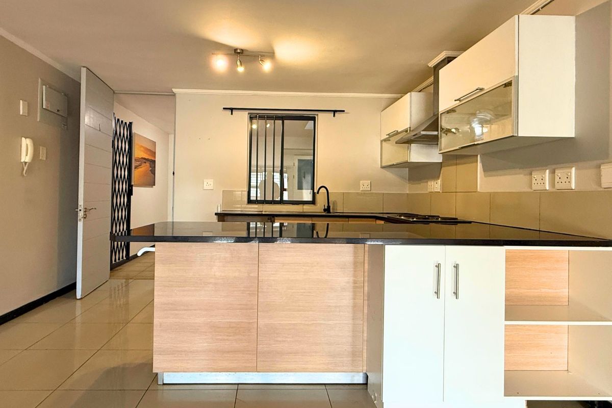 Apartment For Sale in Gansbaai Central - Photo 3