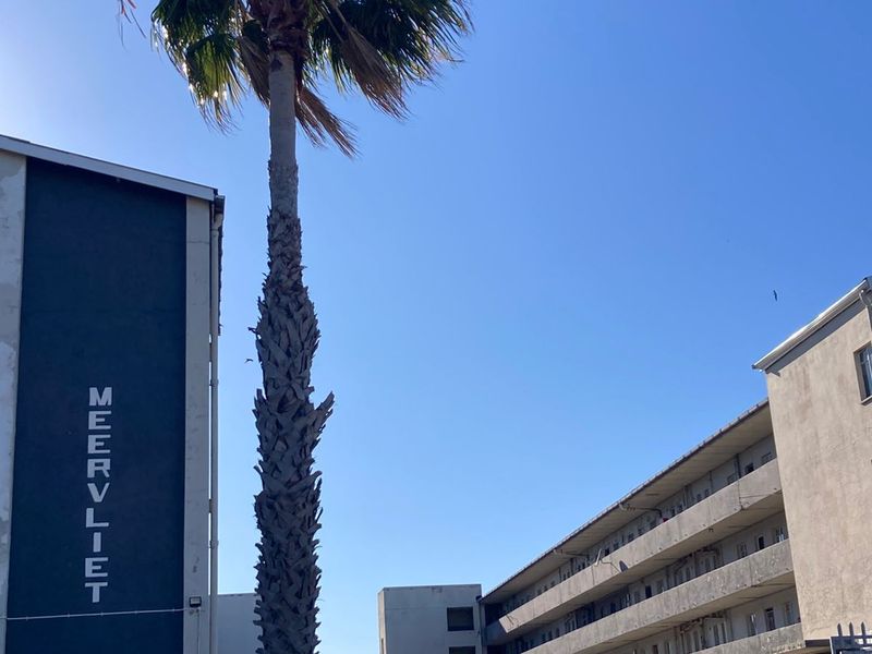 Apartment For Sale in North End - Photo 2