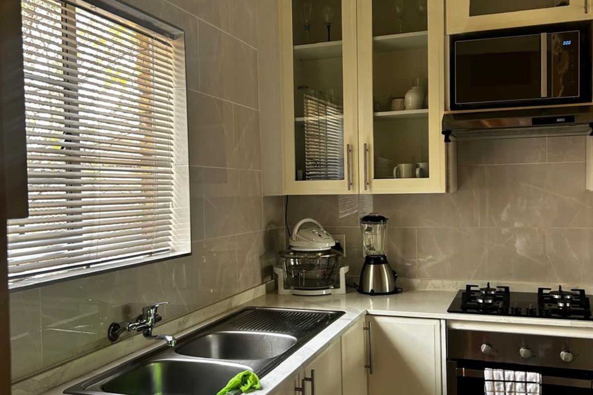 Townhouse For Sale in Monavoni - Photo 5