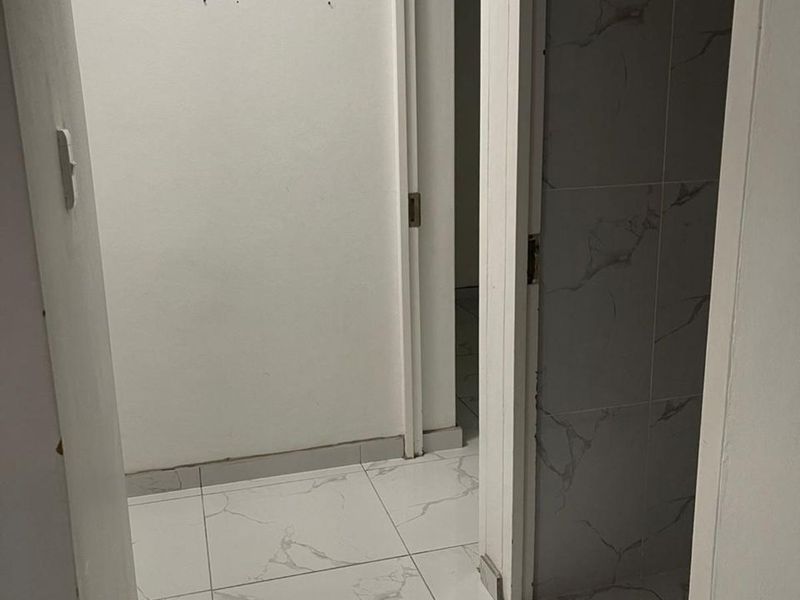 Apartment For Sale in Sunninghill - Photo 5