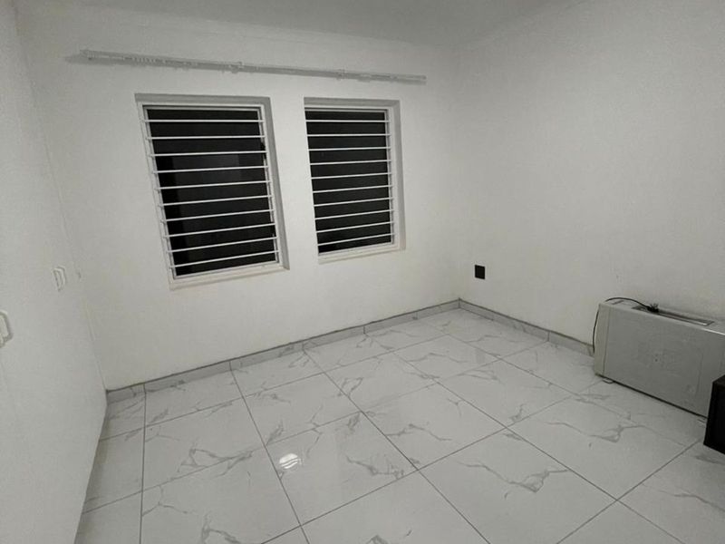 Apartment For Sale in Sunninghill - Photo 6