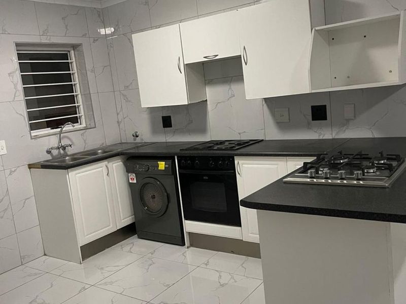 Apartment For Sale in Sunninghill - Photo 10