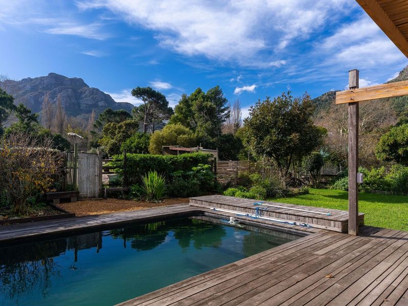 House For Sale in Longkloof - Photo 3