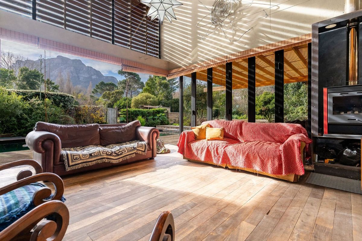 House For Sale in Longkloof - Photo 2