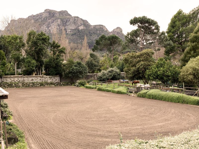 House For Sale in Longkloof - Photo 8