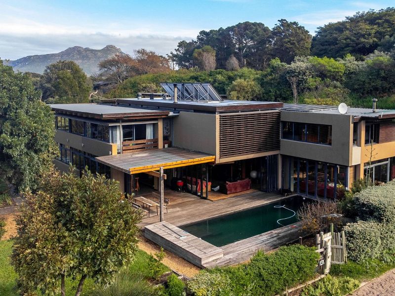 House For Sale in Longkloof - Photo 4