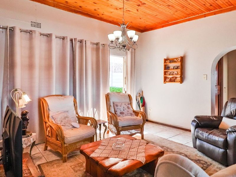 House For Sale in Ashton Central - Photo 4