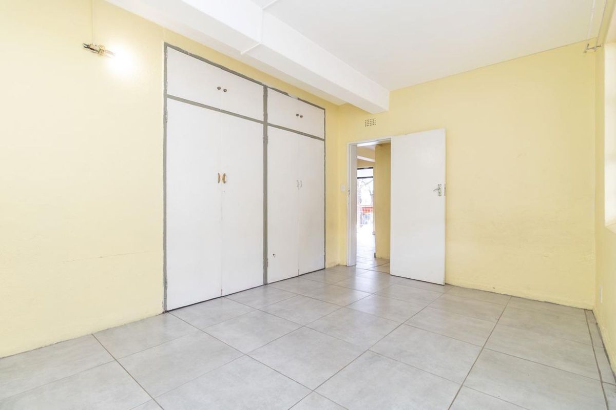 Apartment For Sale in Albertville - Photo 5