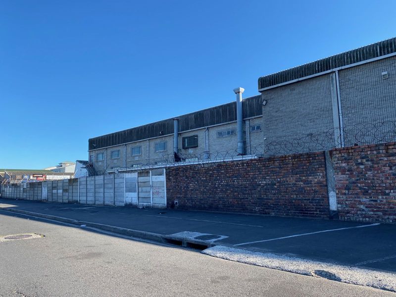 Industrial To Rent in Lansdowne - Photo 4