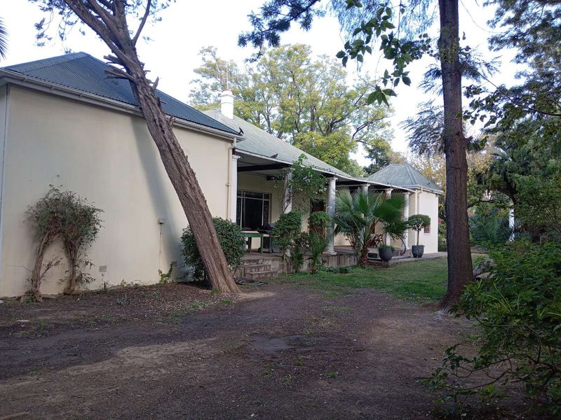 Guest House For Sale in Graaff-Reinet Central - Photo 3