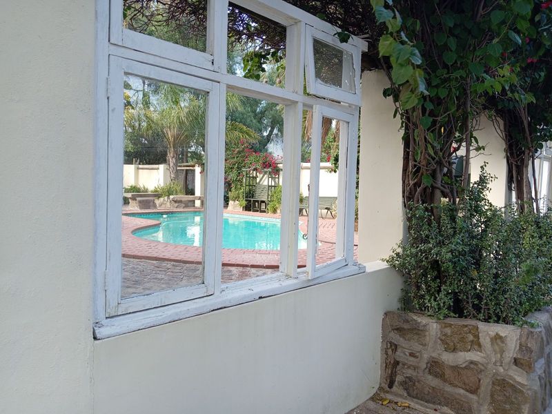 Guest House For Sale in Graaff-Reinet Central - Photo 2