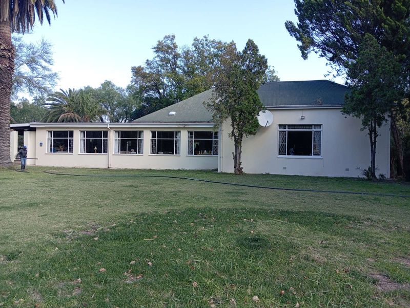 Guest House For Sale in Graaff-Reinet Central - Photo 4