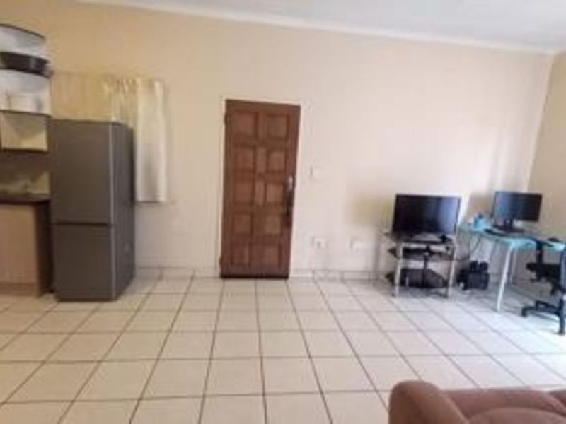 Apartment For Sale in Norkem Park - Photo 8