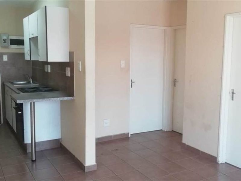 Apartment For Sale in Kempton Park Central - Photo 6