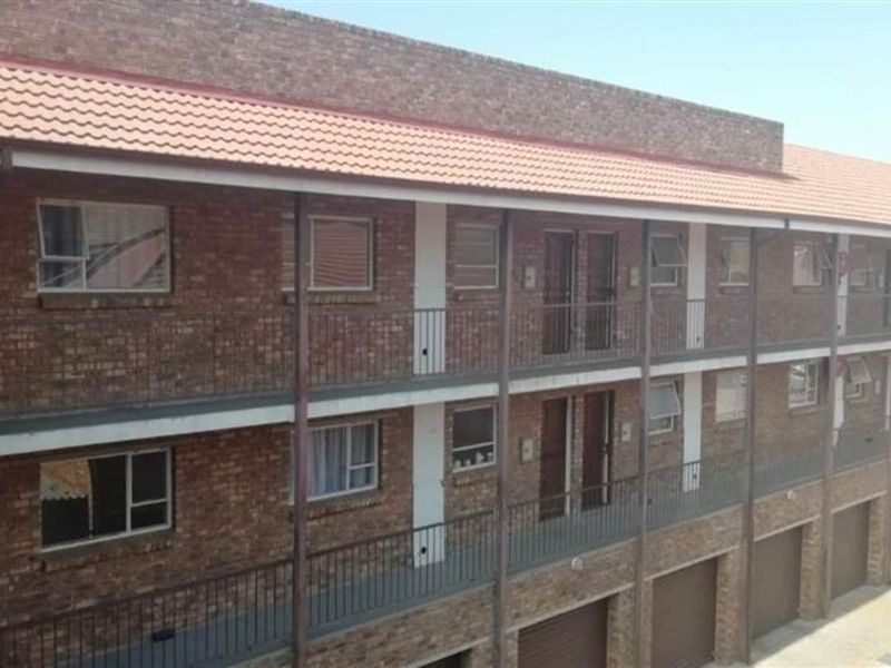 Apartment For Sale in Kempton Park Central - Photo 2