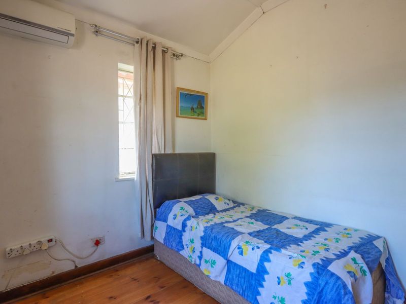 House For Sale in Woodlands - Photo 10