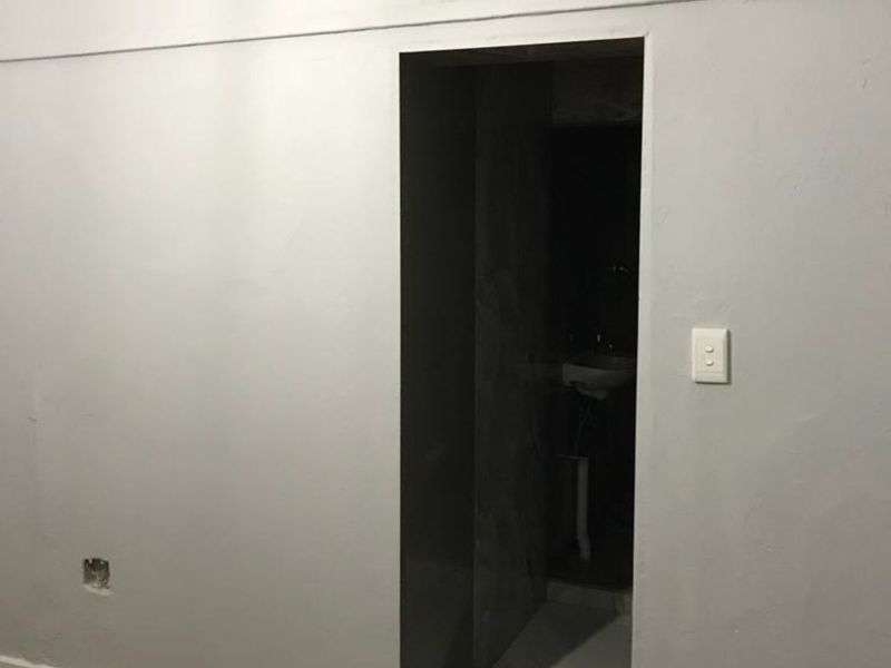 Apartment For Sale in Yeoville - Photo 5