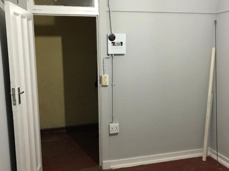 Apartment For Sale in Yeoville - Photo 2