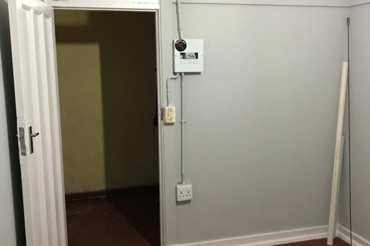 Apartment For Sale in Yeoville - Photo 2