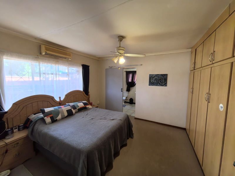 House For Sale in Cassandra - Photo 9