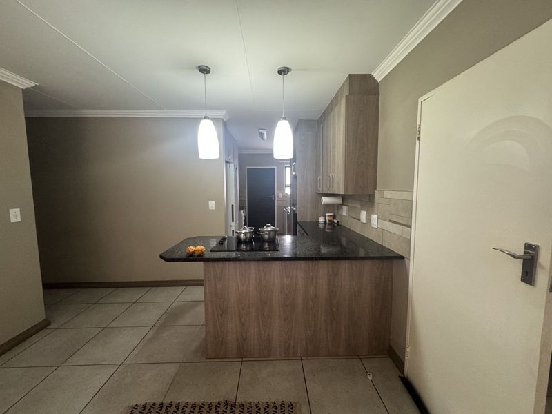 House For Sale in Amberfield - Photo 9