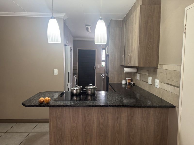 House For Sale in Amberfield - Photo 10