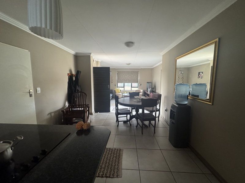 House For Sale in Amberfield - Photo 8