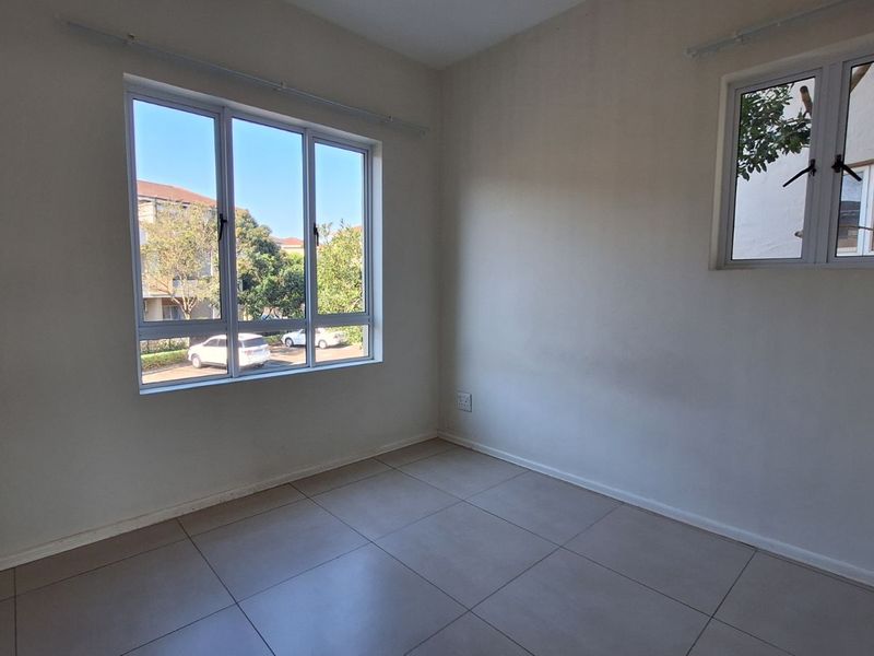 Apartment For Sale in Sheffield Manor - Photo 6