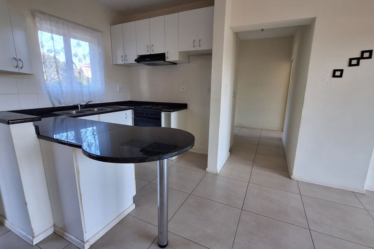 Apartment For Sale in Sheffield Manor - Photo 4