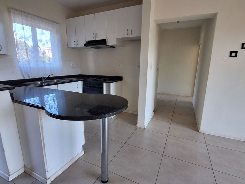 Apartment For Sale in Sheffield Manor - Photo 4