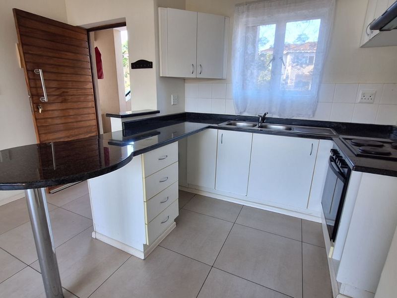 Apartment For Sale in Sheffield Manor - Photo 3