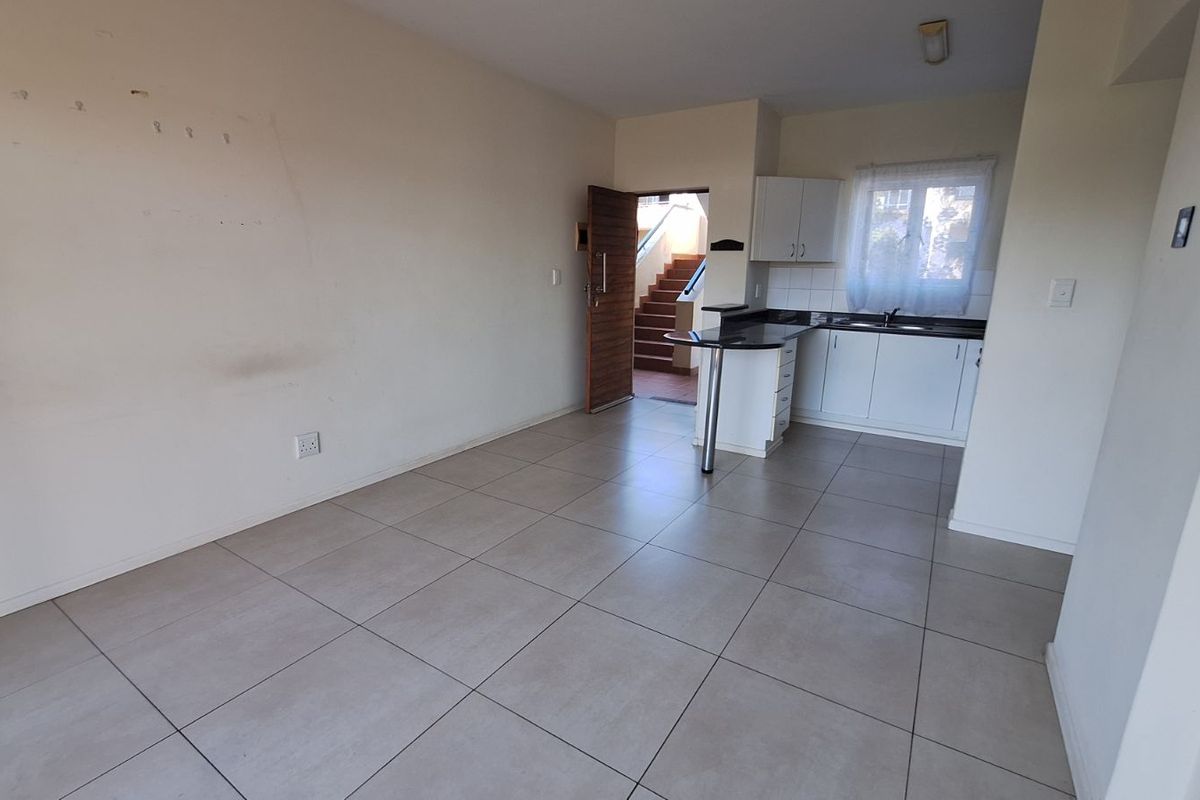 Apartment For Sale in Sheffield Manor - Photo 5