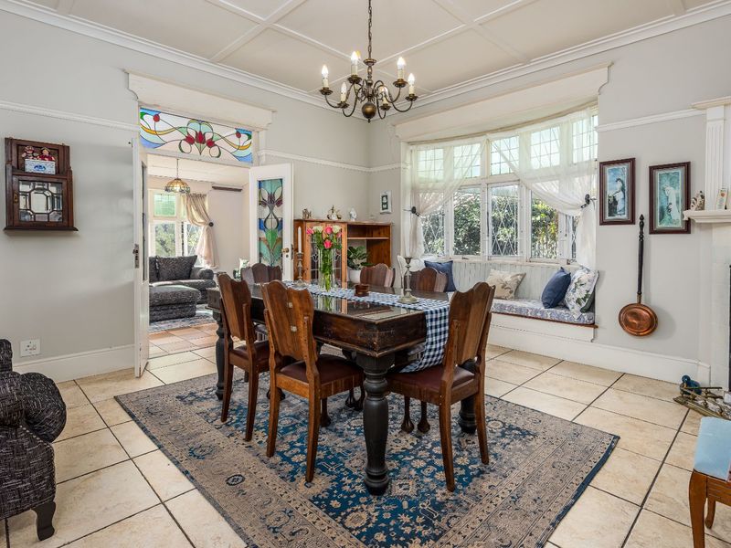 House For Sale in Richmond Hill - Photo 10