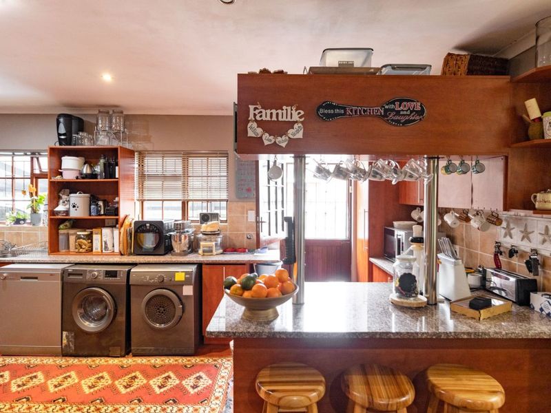 House For Sale in Gordons Bay Central - Photo 9