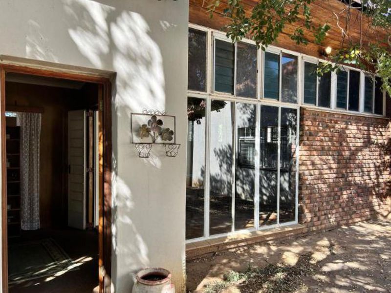 House For Sale in Christiana Central - Photo 3