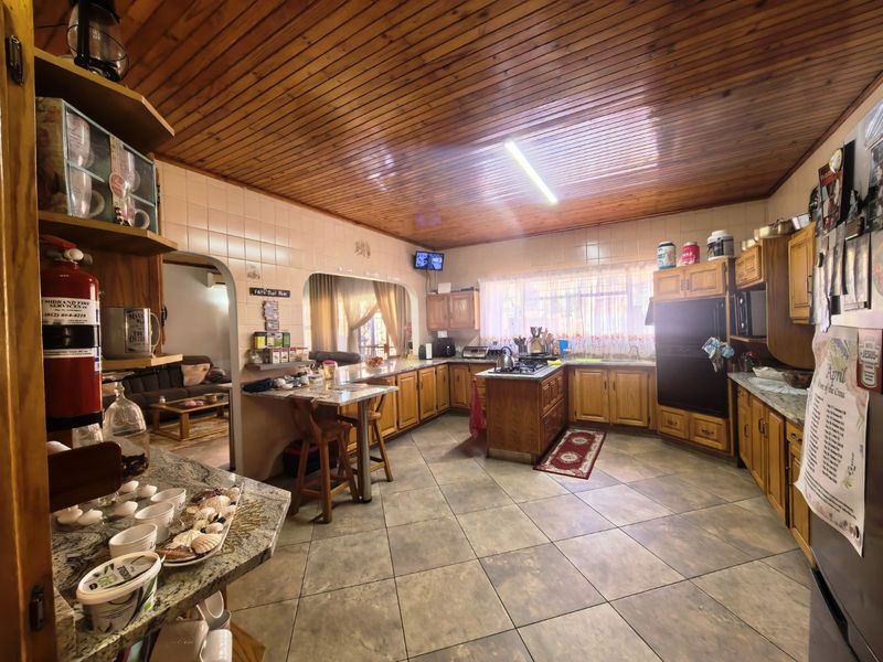 House To Rent in Zwartkop - Photo 9