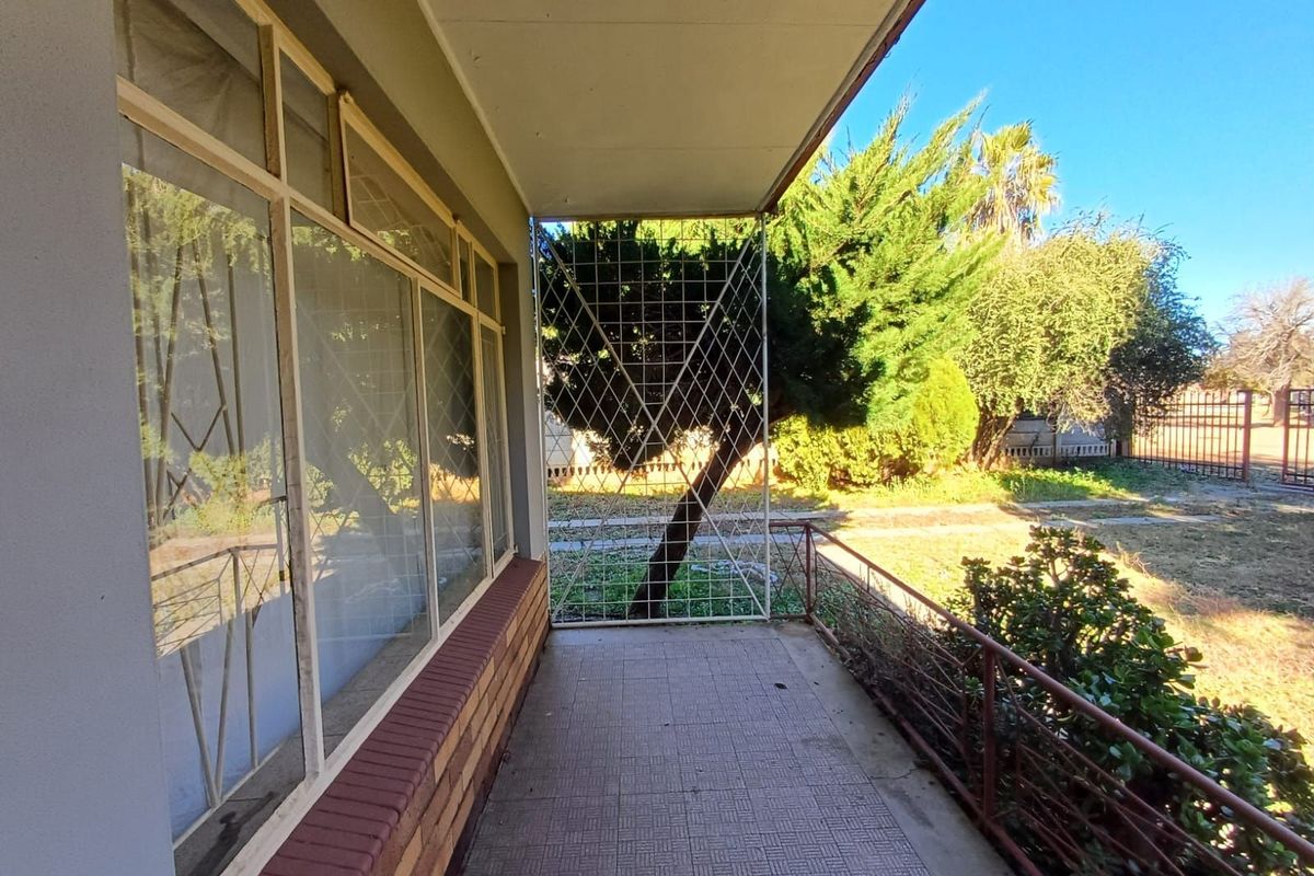 House For Sale in Roosheuwel Ext 2 - Photo 3