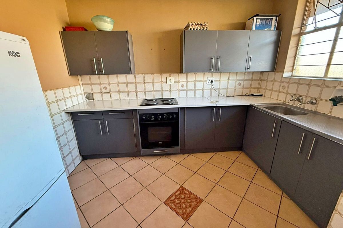 Apartment For Sale in Pretoria Central - Photo 2
