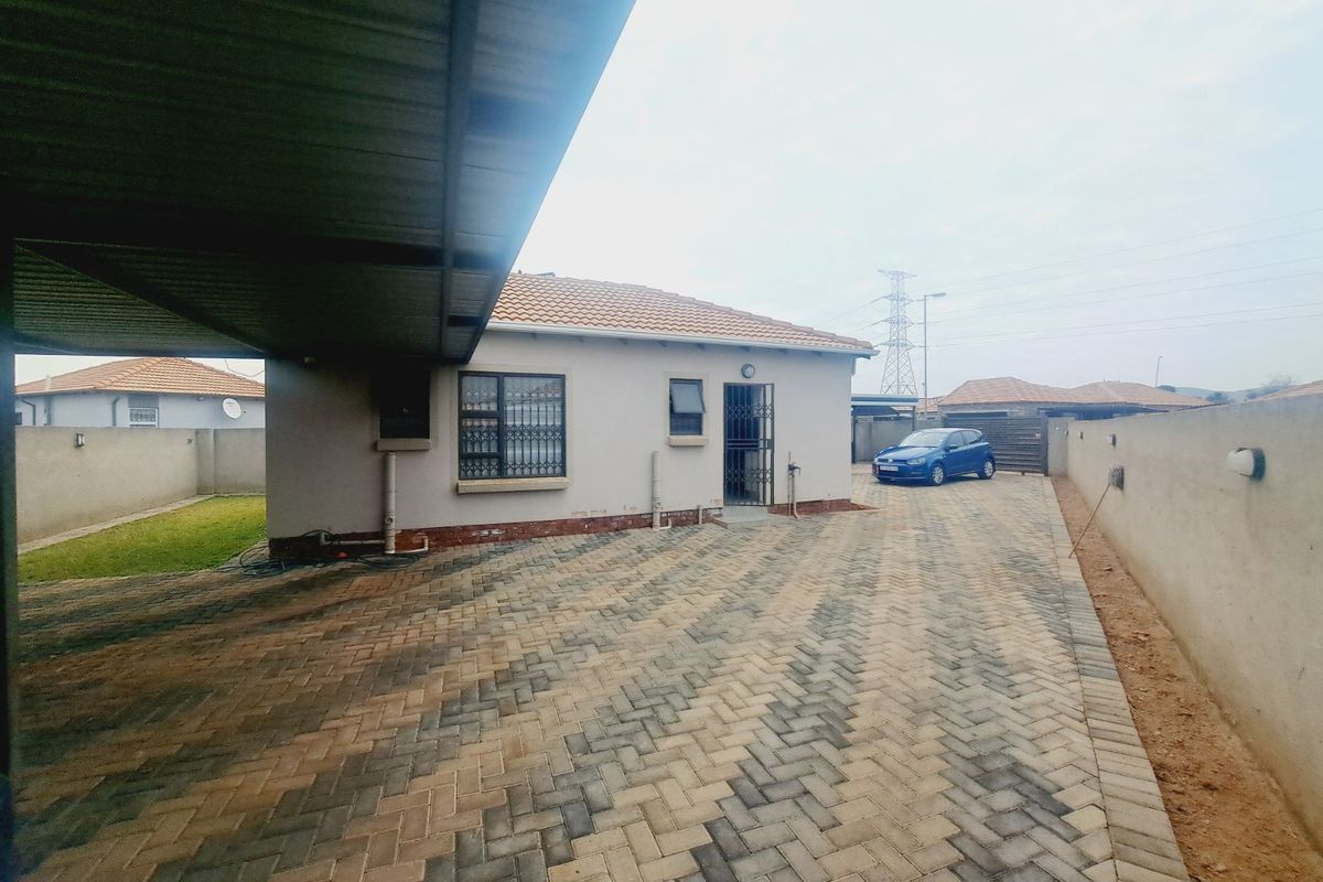 House For Sale in Kirkney - Photo 5