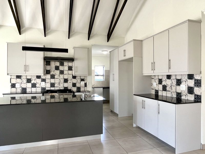 House For Sale in Blue Mountain Village - Photo 10