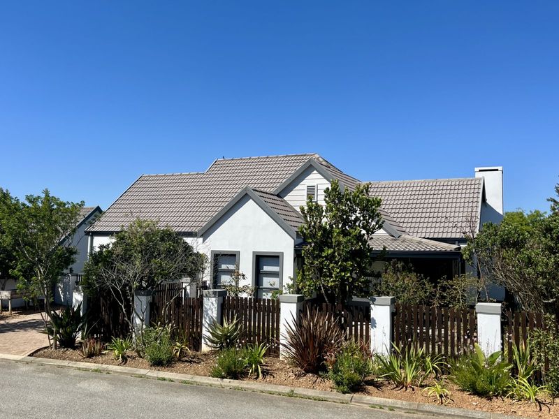 House For Sale in Blue Mountain Village - Photo 3