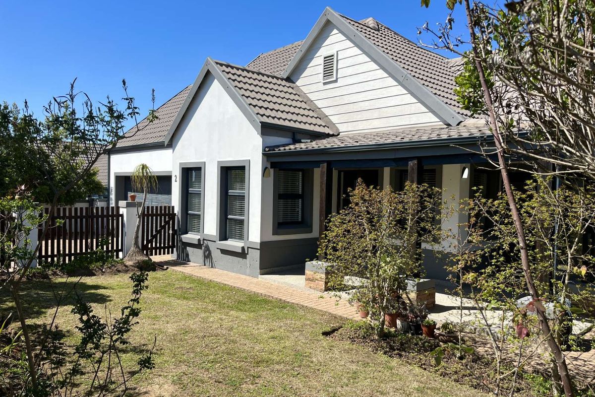 House For Sale in Blue Mountain Village - Photo 4