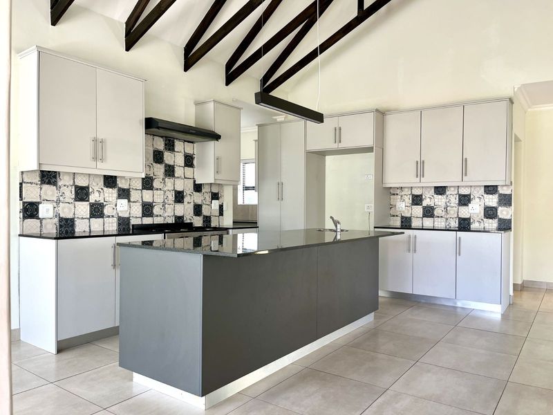 House For Sale in Blue Mountain Village - Photo 9