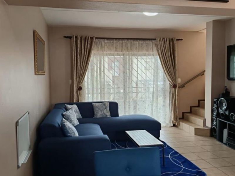 Townhouse For Sale in Sugar Bush Estate - Photo 7