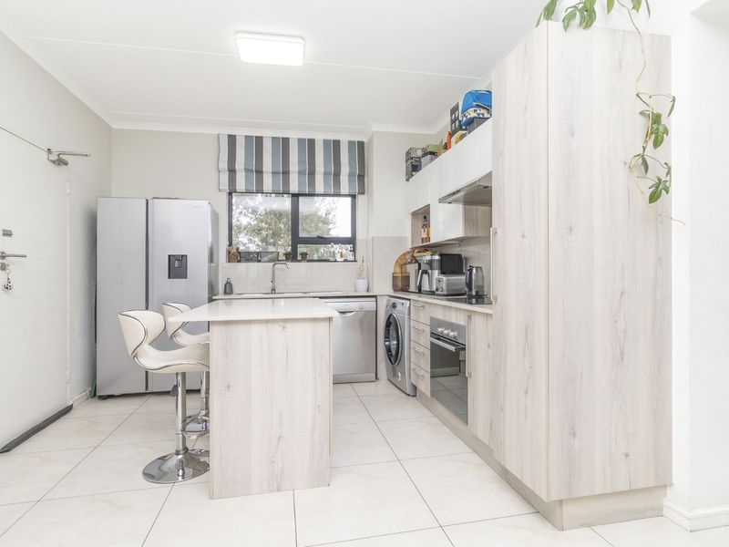 Apartment For Sale in Randpark Ridge - Photo 6